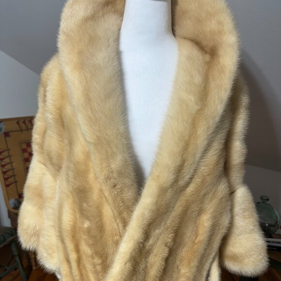 Blond mink stole shawl, vintage mink, luxurious, haute couture - Picture 3 of 9